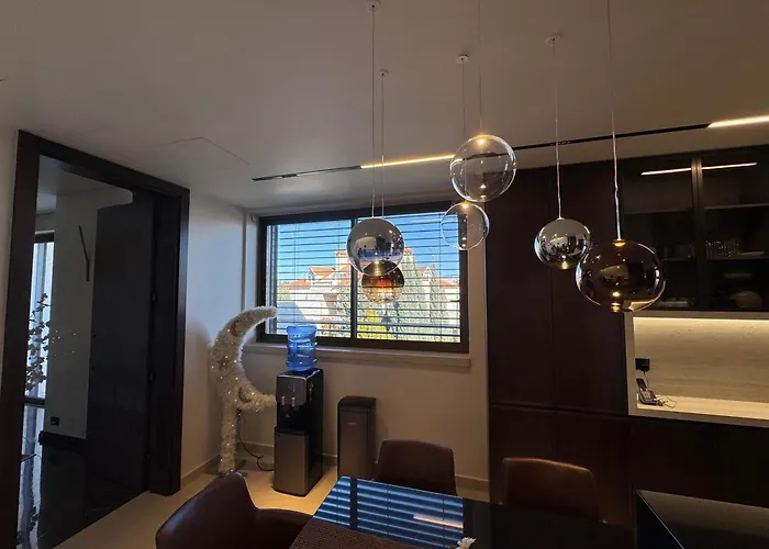 Dabouq Luxurious Penthouse